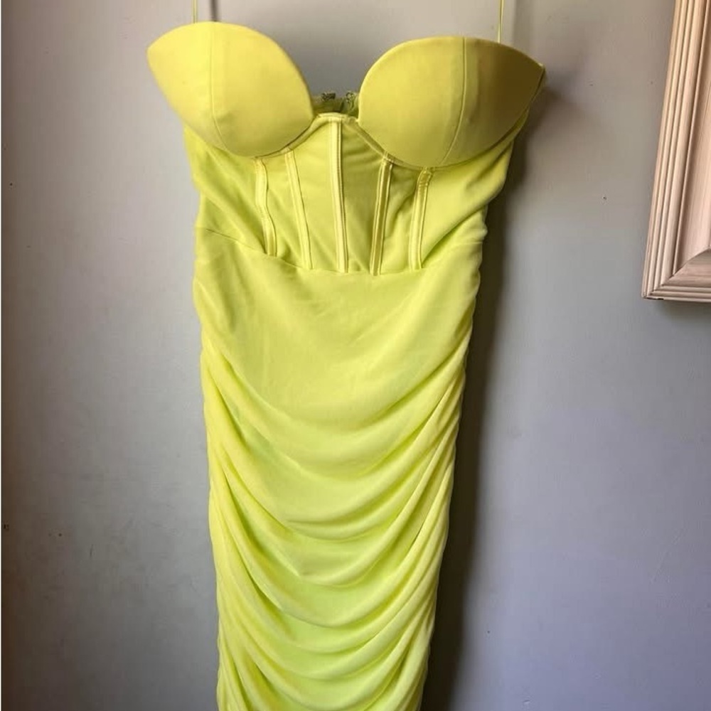 Elegant lime green Strapless Dress